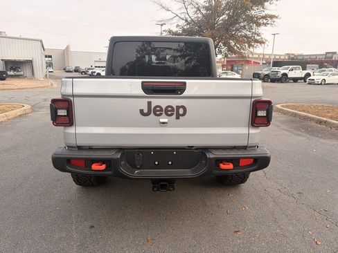 Used 2024 Jeep Gladiator Mojave w/ Steel Bumper Group image 6