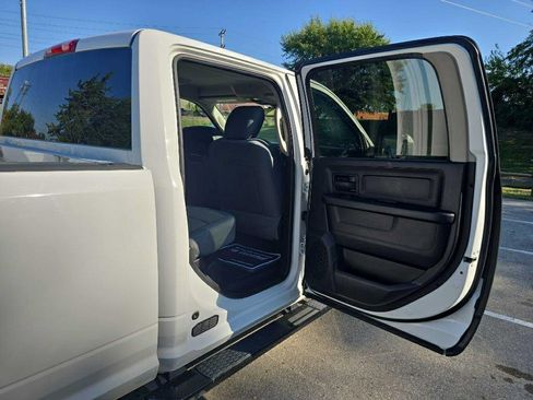 Used 2016 RAM 2500 Tradesman w/ Chrome Appearance Group image 26