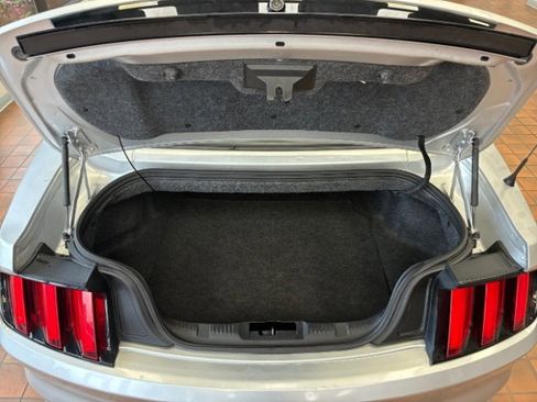 Used 2016 Ford Mustang V6 w/ Equipment Group 051A image 13