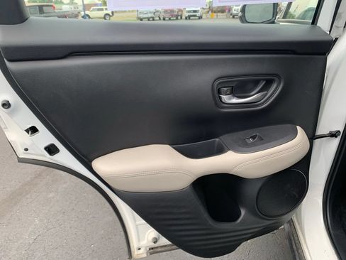 Used 2025 Honda HR-V LX image 30