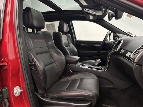 Used 2018 Jeep Grand Cherokee Trailhawk w/ Trailhawk Luxury Group AWD/4WD image 30