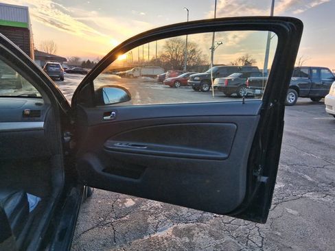 Used 2006 Chevrolet Cobalt LT w/ Preferred Equipment Group image 14