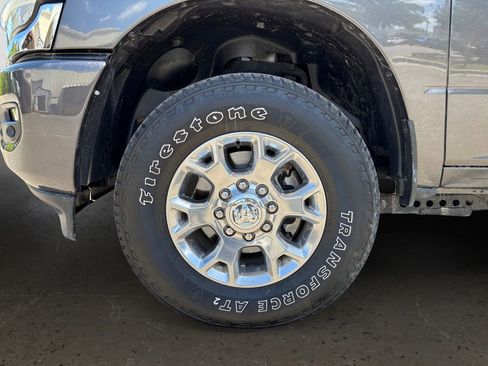 Used 2024 RAM 2500 Laramie w/ Safety Group AWD/4WD image 10