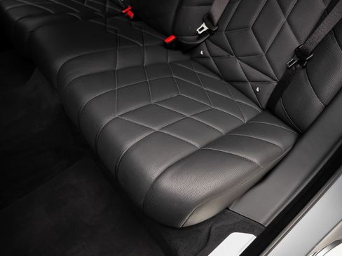 Used 2023 BMW 760i xDrive w/ Executive Package image 69