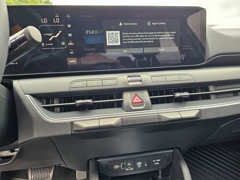 New 2026 Kia K4 EX FWD image 24
