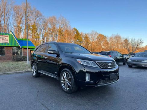 Used 2014 Kia Sorento SX w/ 3rd Row Package image 3