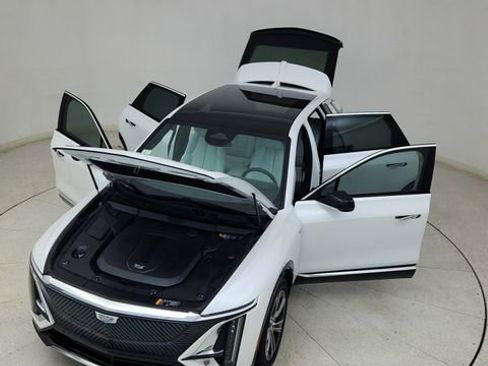 Used 2024 Cadillac Lyriq Luxury image 87
