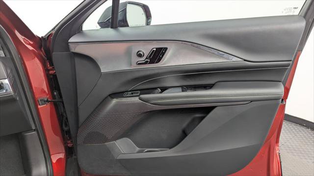 Used 2024 Cadillac Lyriq Tech RWD image 23