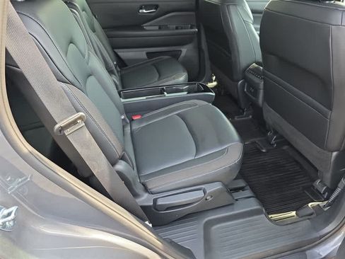 Used 2023 Nissan Pathfinder SL w/ SL Premium Package AWD/4WD image 12