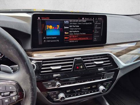Used 2023 BMW 540i w/ Premium Package RWD image 7