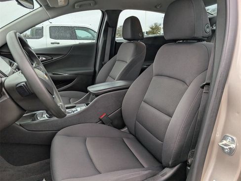 Used 2024 Chevrolet Malibu LT image 25