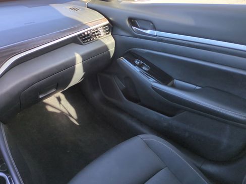 Used 2023 Nissan Altima 2.5 SV image 16