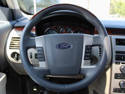 Used 2009 Ford Flex Limited image 15