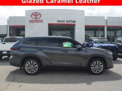 Used 2025 Toyota Highlander Platinum