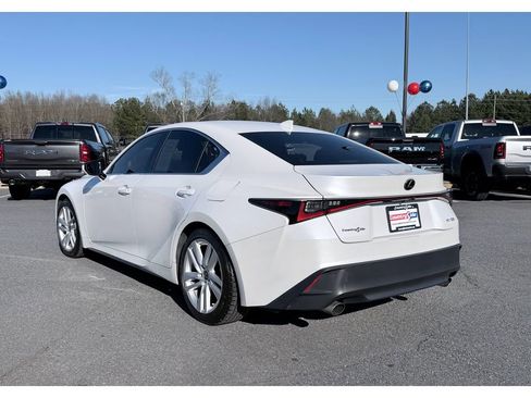 Used 2022 Lexus IS 300 image 7