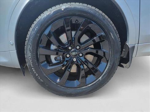 New 2024 Land Rover Discovery Sport S image 8