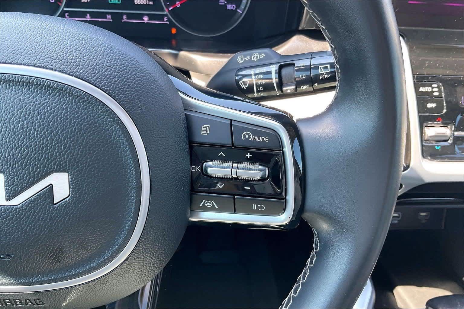 Certified 2022 Kia Sorento S w/ Panoramic Sunroof Package FWD image 23