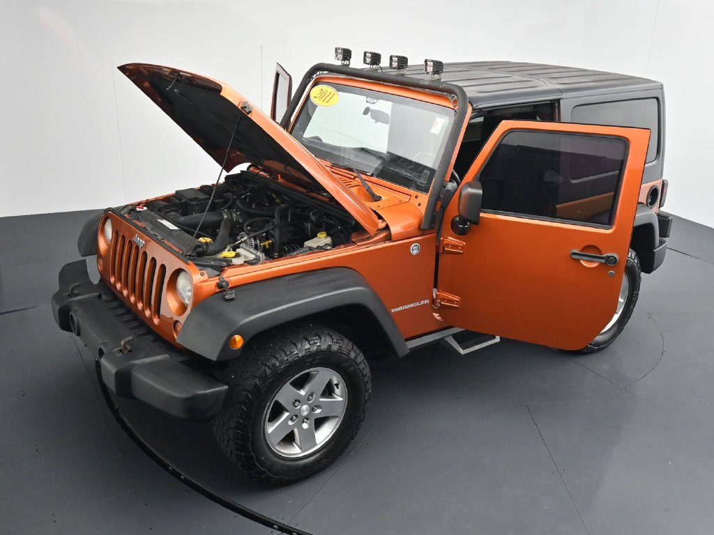 Used 2011 Jeep Wrangler Rubicon w/ Dual Top Group AWD/4WD image 37