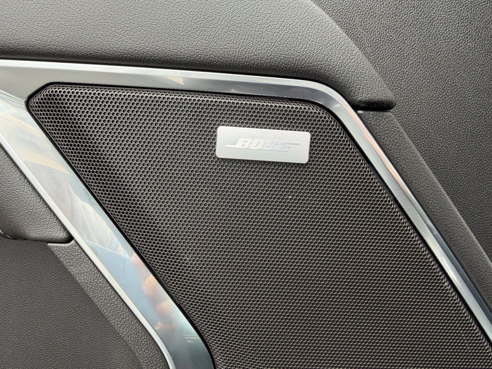 Used 2024 GMC Sierra 1500 Elevation w/ Elevation Premium Package AWD/4WD image 18