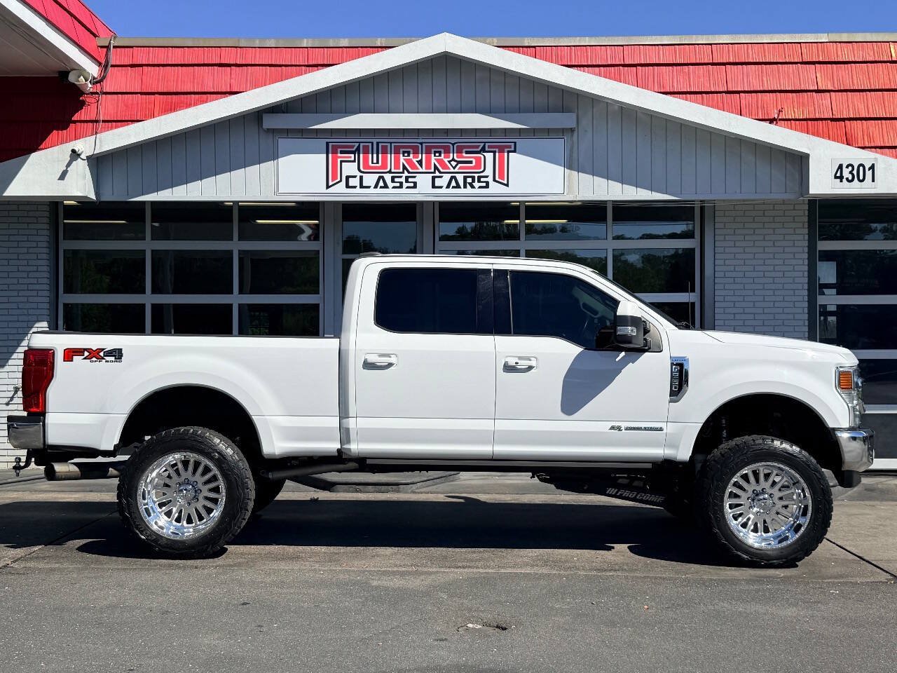 Used 2020 Ford F250 Lariat w/ Lariat Ultimate Package AWD/4WD image 2