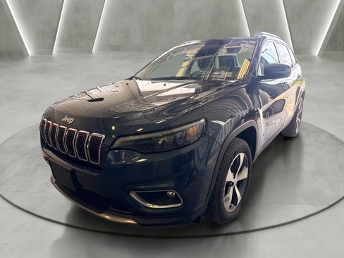 Used 2021 Jeep Cherokee Limited AWD/4WD image 3