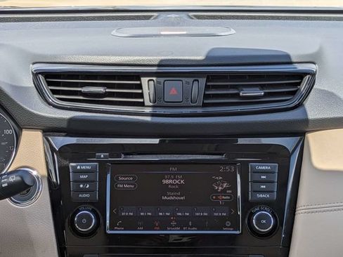 Used 2019 Nissan Rogue SL w/ Premium Package FWD image 19