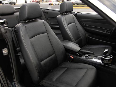 Used 2012 BMW 135i Convertible RWD image 30