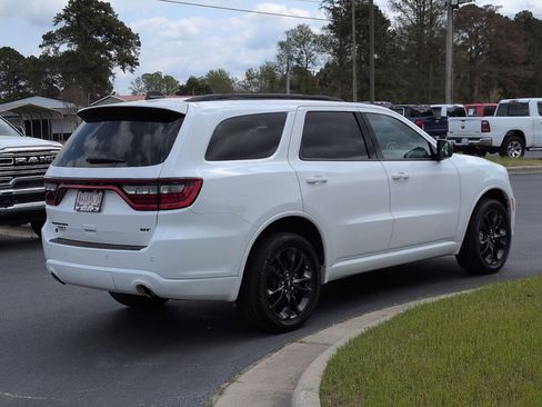 Certified 2025 Dodge Durango GT w/ Blacktop Package AWD/4WD image 5