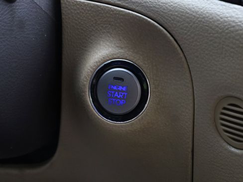 Used 2014 Hyundai Genesis 3.8 w/ Technology Package 03 image 10