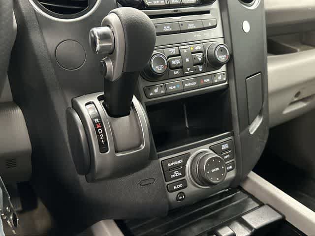 Used 2013 Honda Pilot Touring image 24