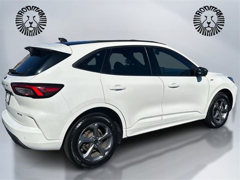 Used 2023 Ford Escape ST-Line w/ Tech Pack #1 image 5