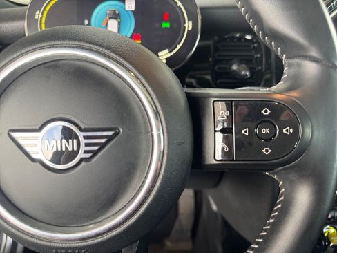 Used 2023 MINI Cooper SE FWD image 25