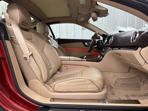 Used 2019 Mercedes-Benz SL 550 image 26