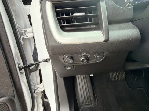 Used 2020 GMC Terrain SLT AWD/4WD image 19