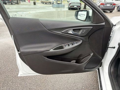 Used 2024 Chevrolet Malibu LT FWD image 19