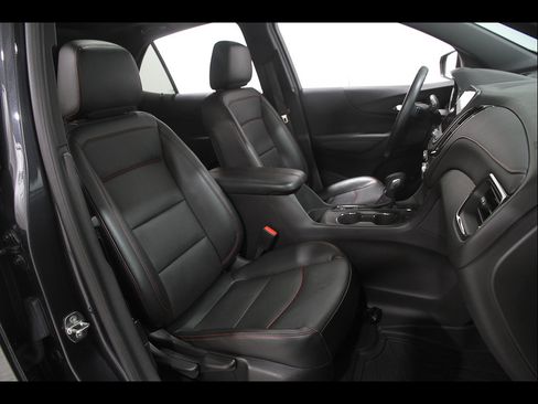 Certified 2022 Chevrolet Equinox RS w/ RS Leather Package AWD/4WD image 17