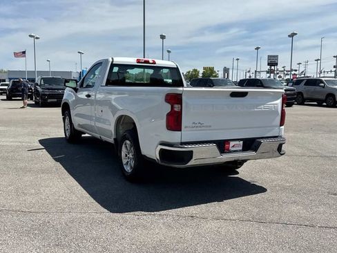 Used 2022 Chevrolet Silverado 1500 W/T RWD image 6