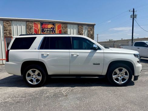 Used 2015 Chevrolet Tahoe LT w/ Luxury Package RWD image 2