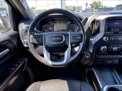 Used 2021 GMC Sierra 1500 SLT w/ SLT Premium Plus Package AWD/4WD image 5