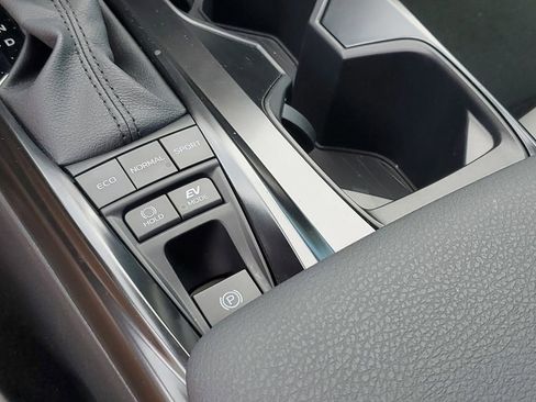 New 2025 Toyota Camry SE w/ Multimedia Upgrade Package image 28