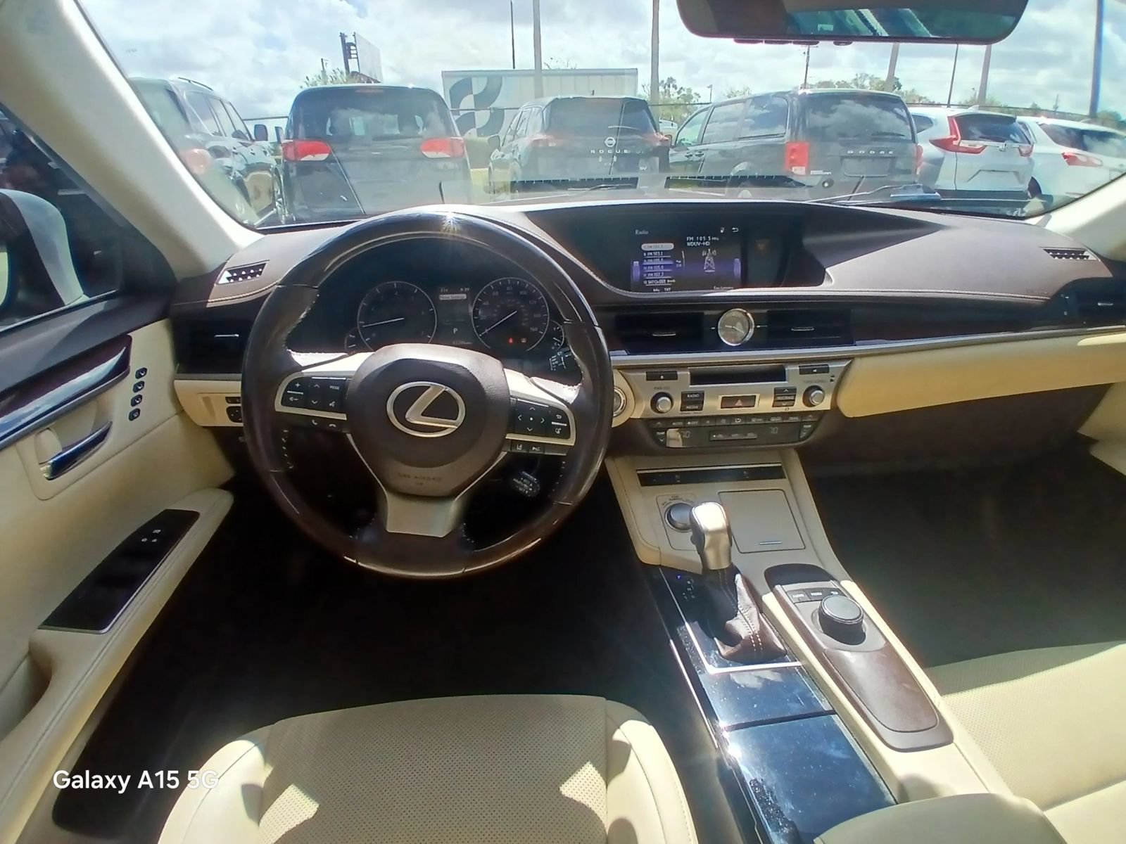 Used 2018 Lexus ES 350 w/ Premier Package FWD image 49
