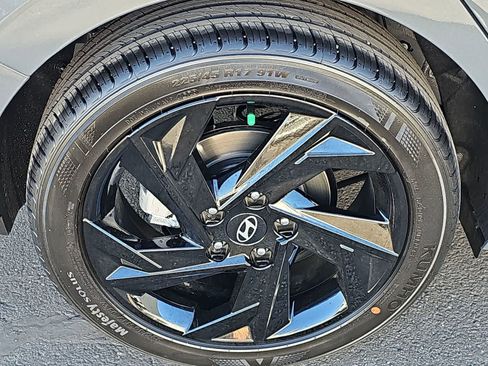 New 2026 Hyundai Elantra Sport FWD image 12