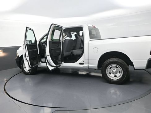 Used 2019 RAM 1500 Tradesman w/ Popular Equipment Group AWD/4WD image 33
