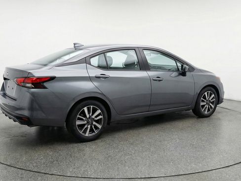 Used 2025 Nissan Versa SV FWD image 9