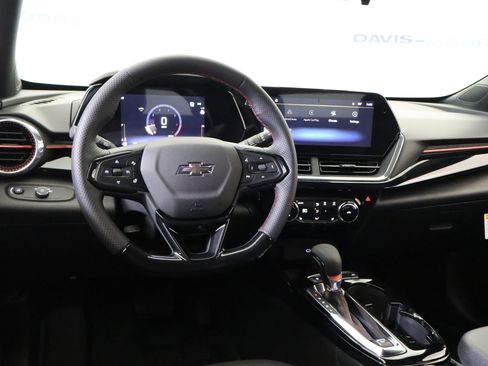 New 2026 Chevrolet Trax RS w/ Driver Confidence Package image 17