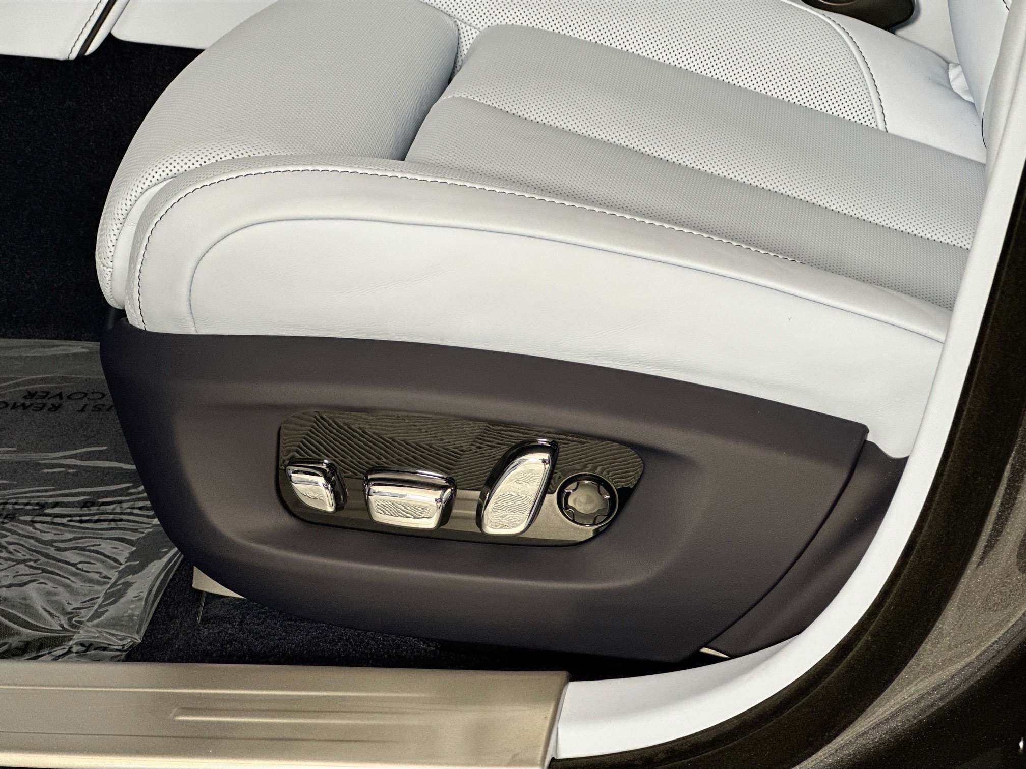 New 2027 Rolls-Royce Ghost AWD/4WD image 19