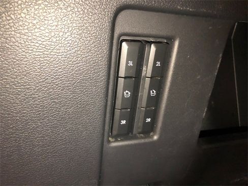 Used 2024 Lincoln Navigator Reserve image 9