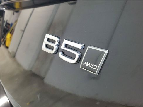 Certified 2025 Volvo XC90 B5 Plus w/ Protection Package AWD/4WD image 6
