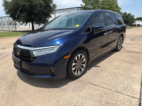 Used 2024 Honda Odyssey EX-L image 1