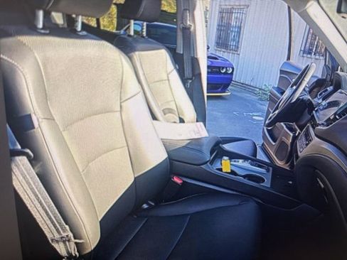 Used 2024 Honda Ridgeline RTL image 18